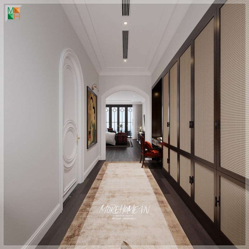 Hệ thống tủ quần áo bằng gỗ tự nhiên được thiết kế với nhiều ngăn tủ và bố trí ở một hành lang riêng giúp cho không gian phòng trở nên gọn gàng hơn cũng như giúp gia chủ lưu trữ được nhiều đồ đạc hơn